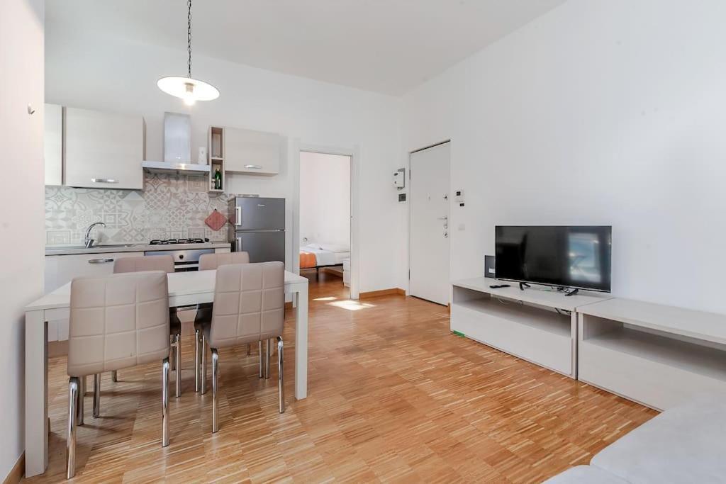 Benvenuti A Casa Milano Centro Appartement Buitenkant foto