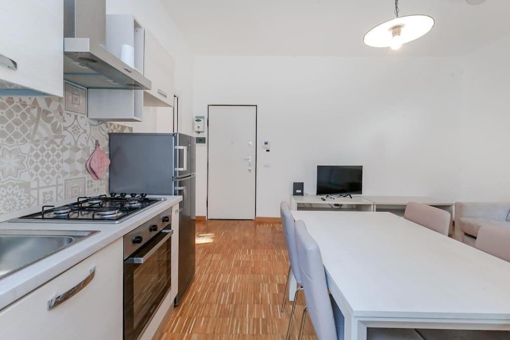 Benvenuti A Casa Milano Centro Appartement Buitenkant foto